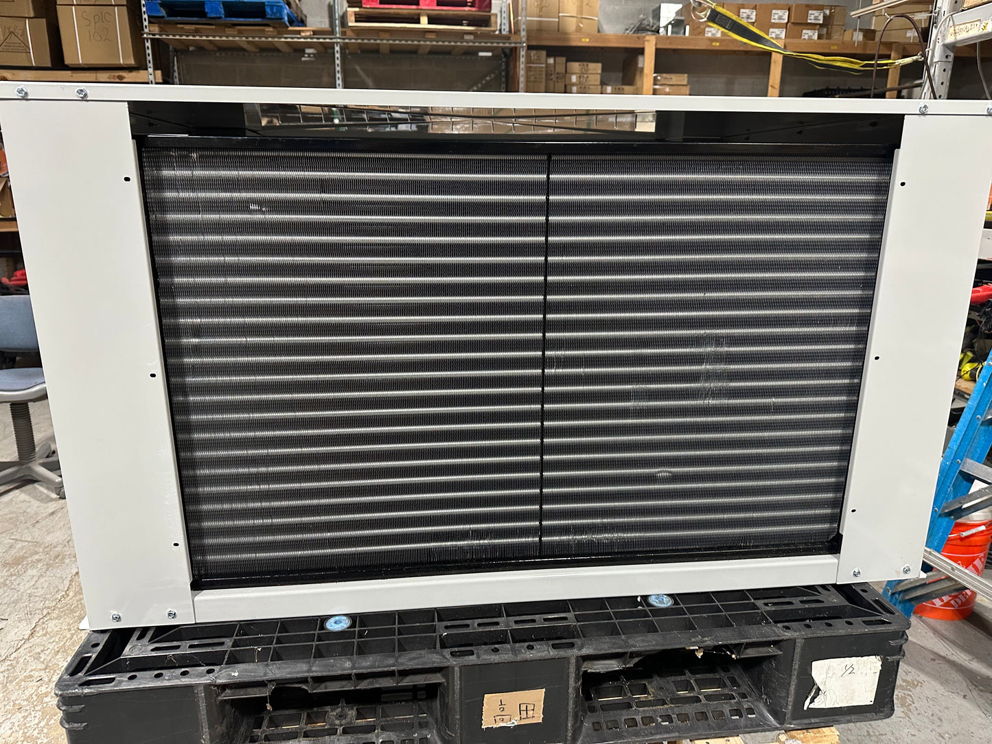 Invotech YM86E7G-100 | 5HP Outdoor Condensing Unit | FNF-14.0/49 | R404a | 220V 3-Phase Scroll System